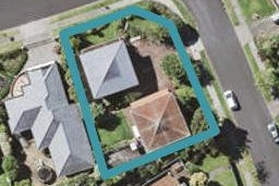 1/1 Pitlochry Place, Highland Park, Auckland