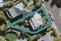 18 Maunganui Road, Birkenhead, Auckland