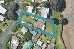 2 Roretana Drive, Athenree, Katikati