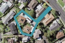 2/89 Prince Regent Drive, Half Moon Bay, Auckland