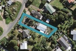 14 Kennedy Road, Surfdale, Waiheke Island