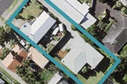 2/13 Sunnynook Road, Forrest Hill, Auckland