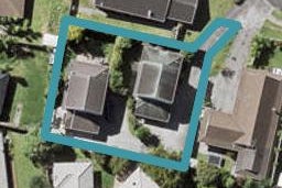 2/18 Mirabell Place, Golflands, Auckland