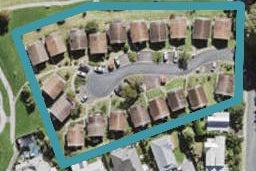 10/2 John Bracken Way, Beach Haven, Auckland