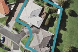 2/18 Vesca Place, Golflands, Auckland