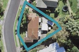 1/67 Brigantine Drive, Beach Haven, Auckland