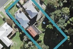 2/42 Island Bay Road, Beach Haven, Auckland