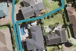 5A Woodfern Crescent, Titirangi, Auckland