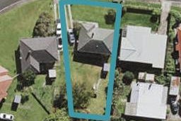 81 Greenslade Crescent, Northcote, Auckland