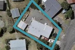 11 Goldie Place, Waikanae Beach, Waikanae