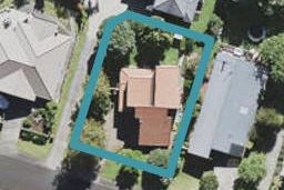 27 Radiata Lane, Chatswood, Auckland