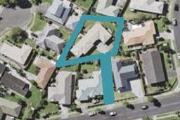 2/33 Millhouse Drive, Northpark, Auckland