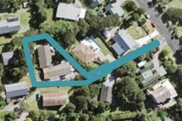 1/13 Wirihana Road, Titirangi, Auckland