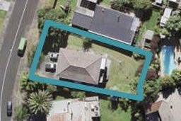 19 Rosewarne Crescent, Glendene, Auckland