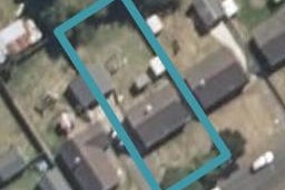 52 Kittyhawk Row, Bulls