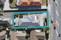 242 Te Atatu Road, Te Atatu South, Auckland