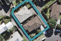 2/7 Heathglen Place, Bayview, Auckland