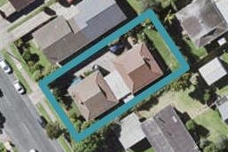1/172 Pigeon Mountain Road, Half Moon Bay, Auckland