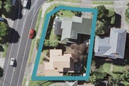 2/38 Lexington Drive, Botany Downs, Auckland