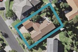 15 St Simon Place, Botany Downs, Auckland