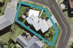 2 James Evans Drive, Northcote, Auckland