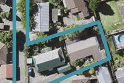 2/25 De Quincey Terrace, Highland Park, Auckland