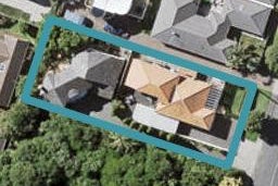 2/15 Sylvan Park Avenue, Milford, Auckland