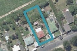 27 Bedford Parade, Brighton, Dunedin