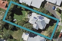 11 Russell Street, Stanley Point, Auckland