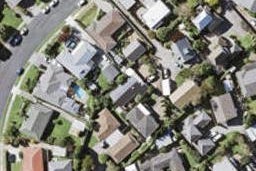 2/16 Priestley Drive, Bucklands Beach, Auckland