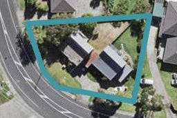 2/90 Chivalry Road, Glenfield, Auckland