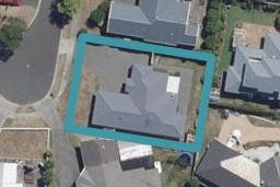 9 Castlewold Place, Huntington, Hamilton
