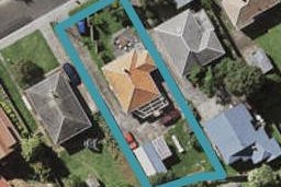 16 Tunis Road, Panmure, Auckland