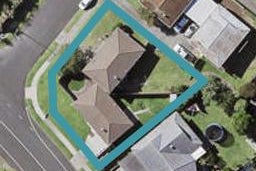 2/1 Anna Watson Road, Half Moon Bay, Auckland