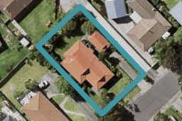 18 Santiago Crescent, Unsworth Heights, Auckland