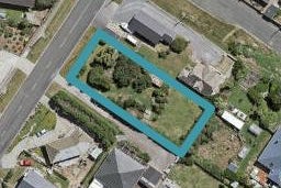 64 Bandon Street, Bluff