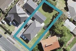 40 Parrs Cross Road, Henderson, Auckland