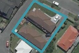 8A Honeysuckle Place, Northcote, Christchurch
