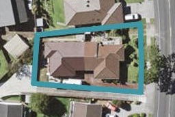 2/143 Prince Regent Drive, Farm Cove, Auckland