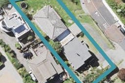 2/30 Bournemouth Terrace, Murrays Bay, Auckland