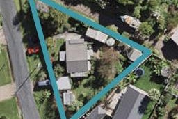 16 Tahatai Road, Oneroa, Waiheke Island