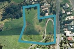 1883 East Coast Road, WHAKATIWAI, MIRANDA