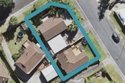 2/32 Hale Crescent, Bayview, Auckland