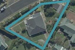48 Marion Street, Macandrew Bay, Dunedin