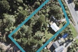1104 East Coast Road, Albany