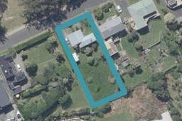 26 Bedford Parade, Brighton, Dunedin
