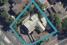 500 River Road, Fairfield, Hamilton