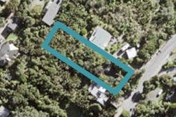 17 Piha Road, Piha, Piha