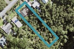 30 Te Ahuahu Road, Piha, Piha