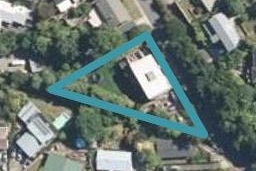 2/12 Vista Crescent, Maoribank, Upper Hutt